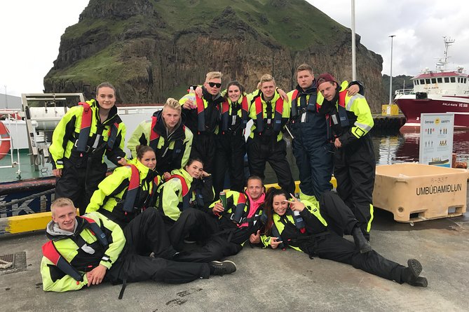 1-Hour Small Group Sightseeing Boat Tour in Vestmannaeyjar - Puffins, seabirds, and the limits of wildlife watching