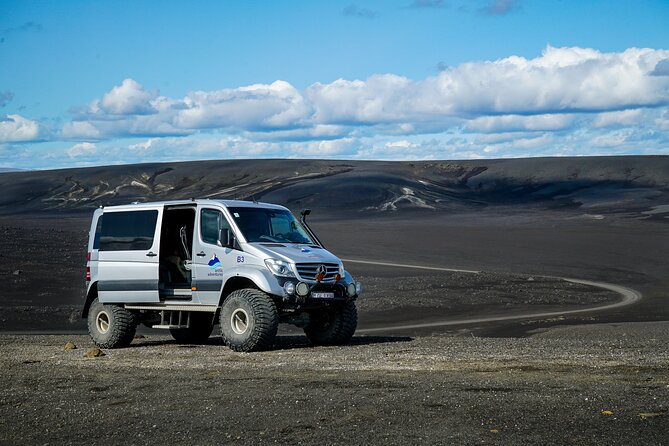 3-Day Icelandic Highlands, Háifoss & Grænihryggur Hiking Tour - Leaving Reykjavik for the Thjórsárdalur valley