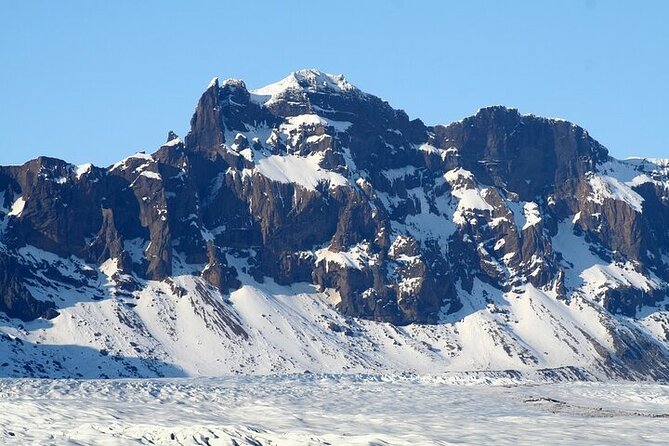 8-Days Northern Lights Exploration Tour from Reykjavík - Þingvellir, Strokkur, and Icelandic food traditions