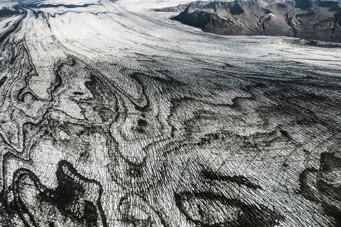 Airplane Sightseeing flight over Laki craters and highland - Is $440.47 a fair price?