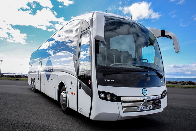 Airport Express Shared Departure transfer from Reykjavik City to Keflavik Airport - Who should book this Reykjavik airport shuttle?