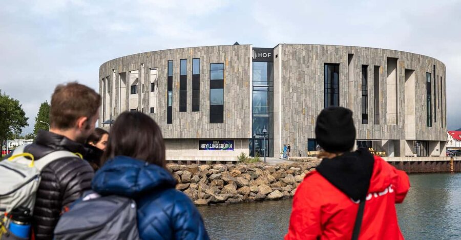 Akureyri: City Walk with Local Food - Booking and timing advice