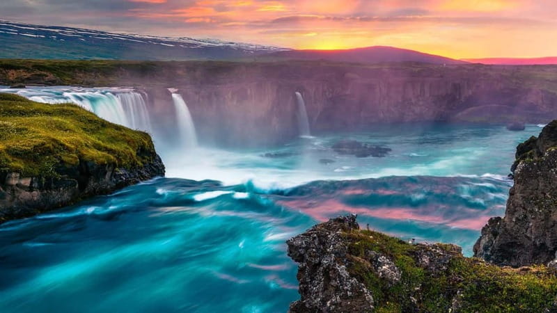 Akureyri Port: Godafoss Waterfall Guided Tour with Pickup - Godafoss in 45 minutes