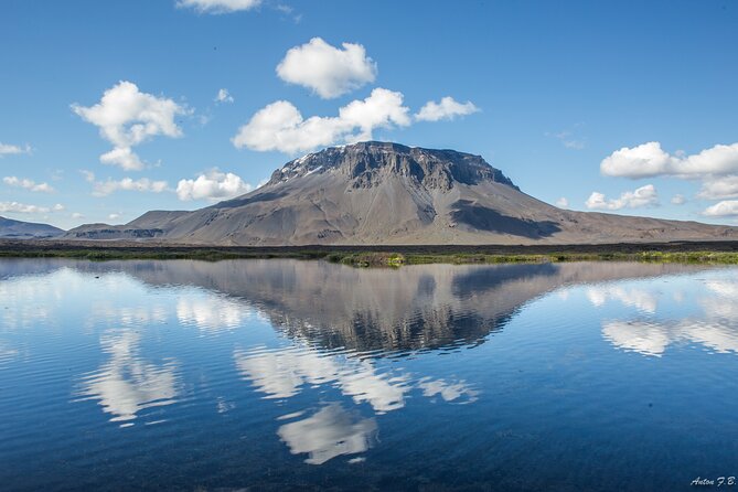 Askja & Holuhraun, Super Jeep Day Tour from Lake Myvatn - Vikraborgir links the road to the Askja hike