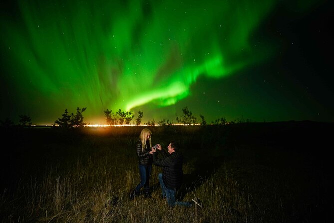 Award Winning Private Northern Lights Tour with All Inclusive - Reykjanes Peninsula: another route away from city light
