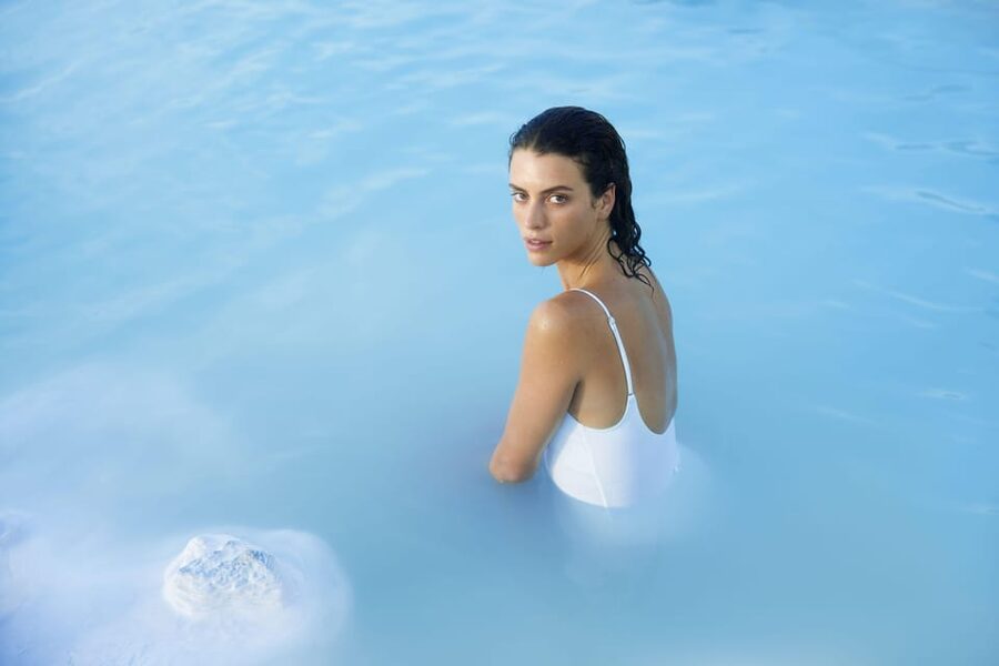 Blue Lagoon: Premium Admission with Drinks and Face Masks - Arriving Through the 300-Meter Lava Corridor