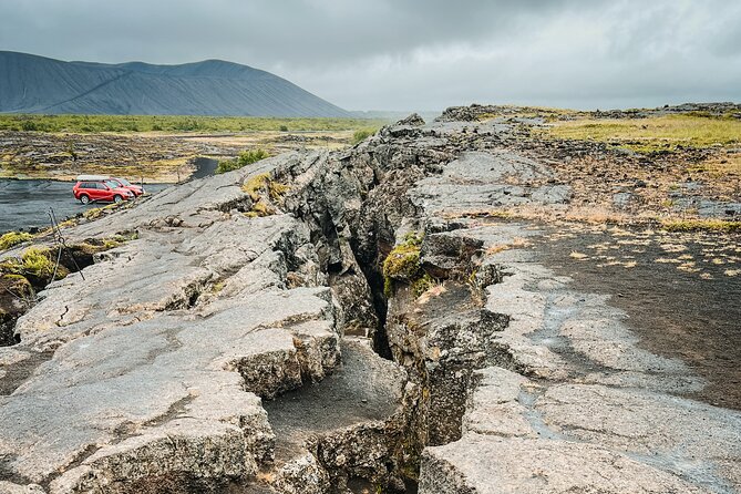 Cruise Tour Godafoss and Myvatn Lake and Baths Small Group - Small-group transport and guide quality