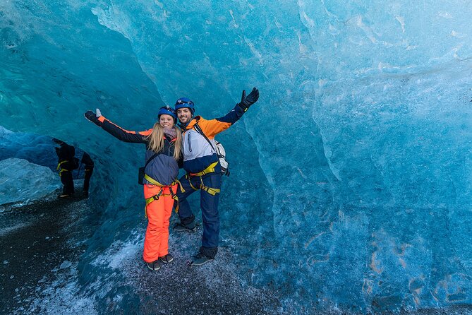 Crystal Blue Ice Cave - Super Jeep From Jökulsárlón Glacier Lagoon - Walking from the vehicle to the cave