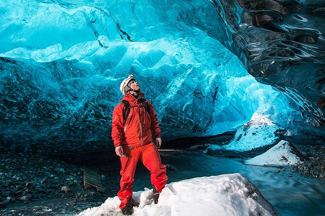 Crystal Ice Cave & Super Jeep Tour from Jökulsárlón - Photography, light, and the value of slowing down