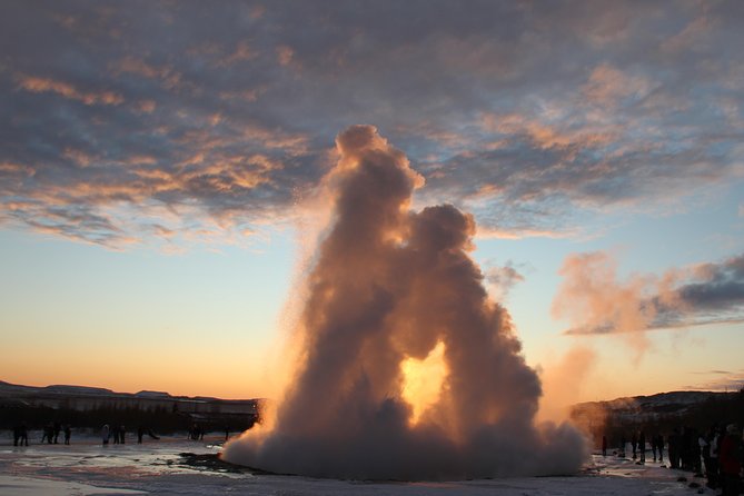 Day Trip to the Golden Circle and Hot spring Geyser by 4WD Jeep from Reykjavik - Vehicle expectations and the 4WD question
