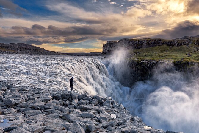 Dettifoss Waterfall, Asbyrgi and Lake Myvatn Tour from Husavík - Four northern Iceland sights in five and a half hours