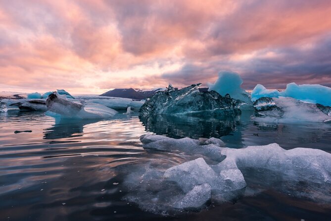 Diamond Beach & Jökulsárlón Floating Glacier Guided Day Tour - A quieter pause at Stjórnarfoss