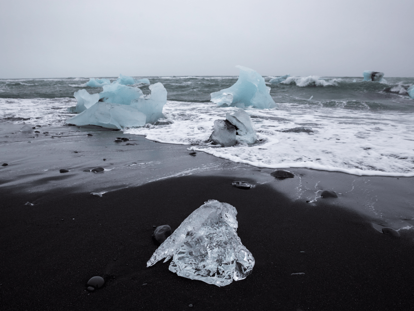 Diamond Beach & Jökulsárlón Glacier Exclusive Day Tour - Food, clothing, and timing deserve attention