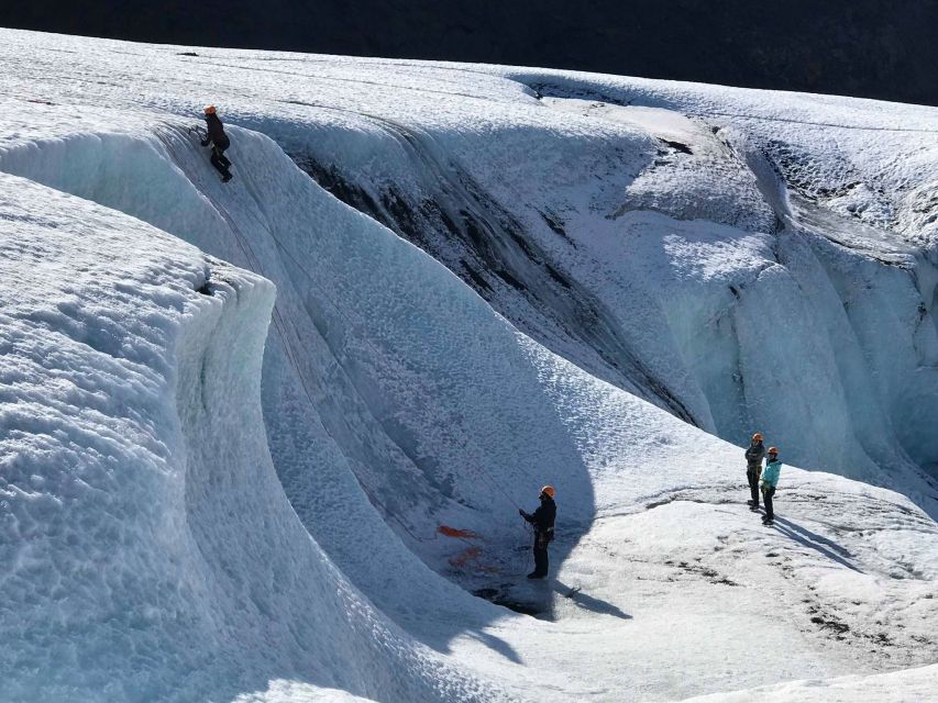 Exclusive Ice Climbing Experience on Sólheimajökull - Three hours among crevasses and blue ice