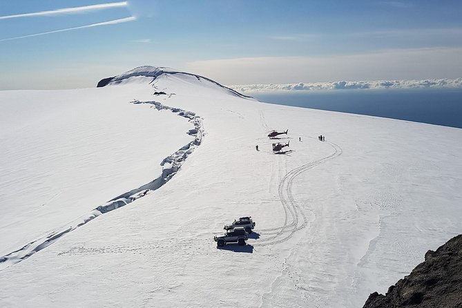 Eyjafjallajökull by Super Jeep - Walking on Eyjafjallajökull
