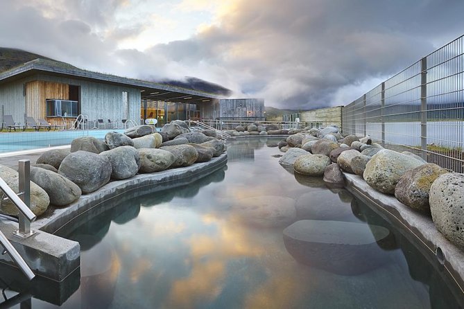 Fontana Geothermal Spa and Golden Circle Tour From Reykjavik - Fontana Spa Beside Lake Laugarvatn
