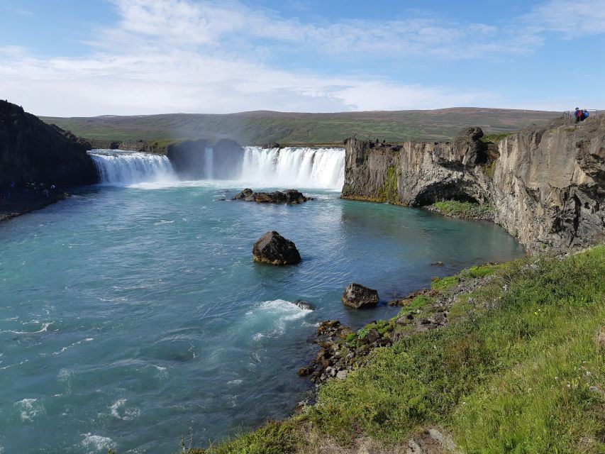 From Akureyri: Godafoss and Lake Myvatn - Weather, transport, and what to bring