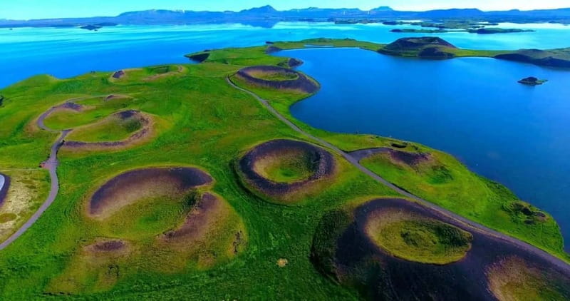 From Akureyri: Mývatn Lake & Goðafoss CruiseShip tour +Lunch - The long ride to Lake Mývatn