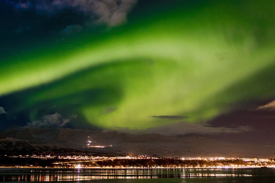 From Akureyri: Northern Lights Tour - What seeing the Northern Lights is really like