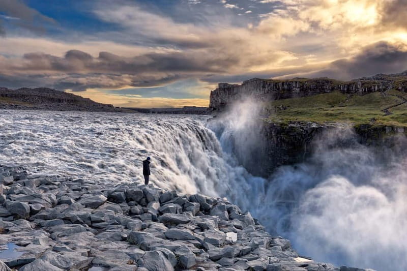 From Akureyri Port: Diamond Circle Guided Day Trip w/ Lunch - Why this eight-hour route works