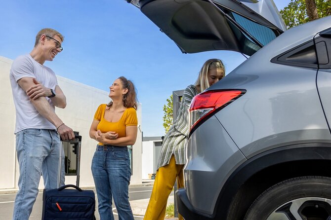 From KEF Airport: Private Transfer to Reykjavik in Iceland - Meeting the drivers and getting local advice