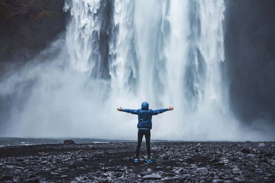 From Reykjavík: Best of Iceland 6-Day Stopover Tour - One Reykjavík hotel, four ways to shape the trip