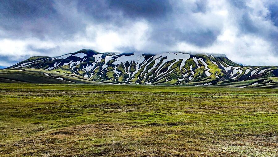 From Reykjavik: Day Tour to Landmannalaugar in a Super Jeep - The natural hot pool, with simple facilities