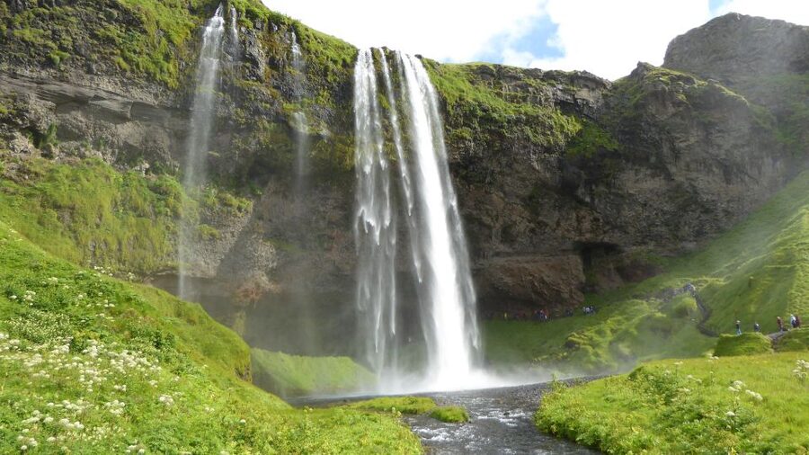 From Reykjavik: Explore the Waterfalls of the South Coast - Skógafoss and the Stóra-Dímon viewpoint