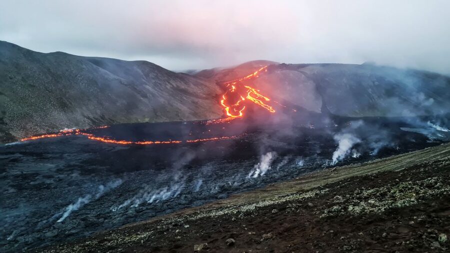 From Reykjavík: Fagradalsfjall Volcano Hike with Geologist - Safety around heat, gas, and changing eruptions