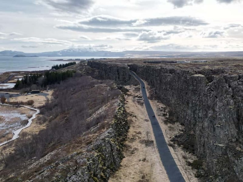 From Reykjavik: Fire And Ice Helicopter Tour with 2 Landings - FAQ