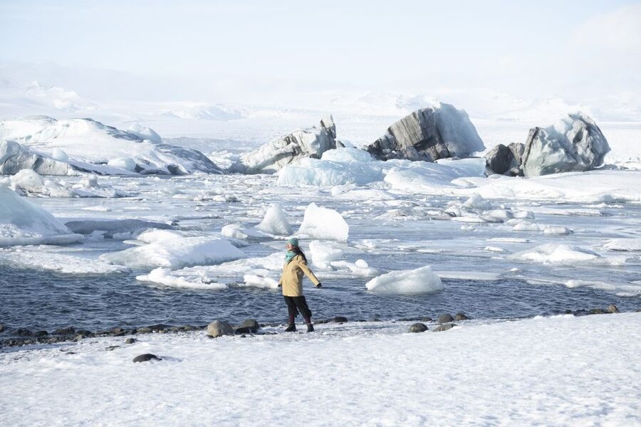 From Reykjavik: Glacier Lagoon Boat Ride, Diamond Beach Tour - Why Jökulsárlón is worth such a long day