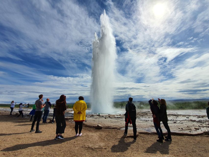 From Reykjavík: Golden Circle Route & Hvammsvik Hot Spring - Kerið Crater gives you red volcanic rock and a blue lake