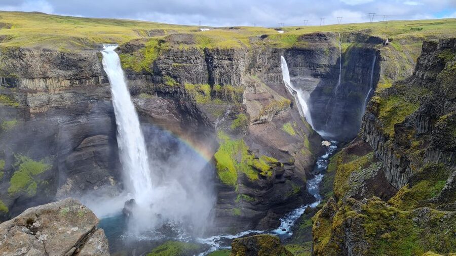 From Reykjavik: Highlands Jeep Tour & Landmannalaugar Hike - Ljótipollur is an ugly name for a beautiful crater