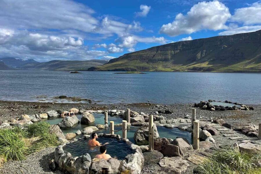 From Reykjavik: Hvammsvík Hot Spring with Transportation - Food, steam, and changing facilities