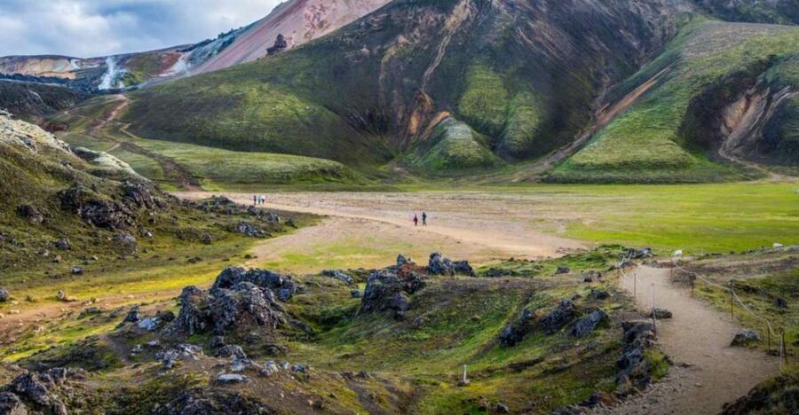 From Reykjavik: Landmannalaugar & Háifoss Waterfall Tour - The road into the highlands