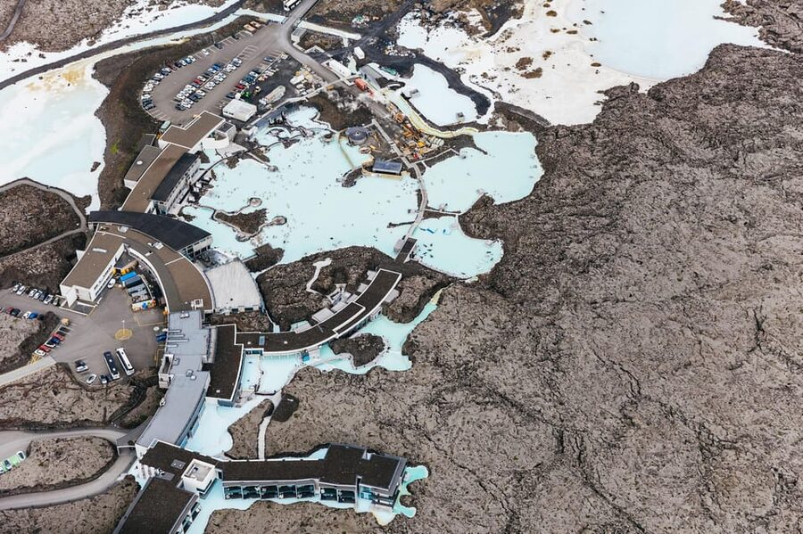 From Reykjavik: New Volcanic Area Helicopter Tour - The possible landing on recent lava