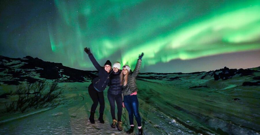 From Reykjavík: Northern Lights Super Jeep Tour - Starting from Reykjavík after dark