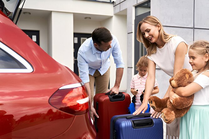 From Reykjavik: Private Transfer to KEF Airport in Iceland - Key points at a glance