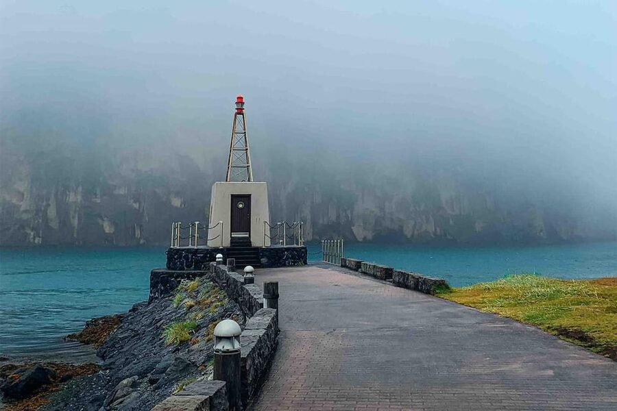 From Reykjavik: Puffin and Volcano Tour in Westman Islands - Skansinn offers a quieter historical stop