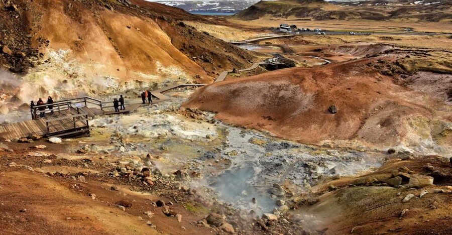 From Reykjavik: Reykjanes Geopark Tour & Airport Transfer - What makes this Reykjanes tour worth your time