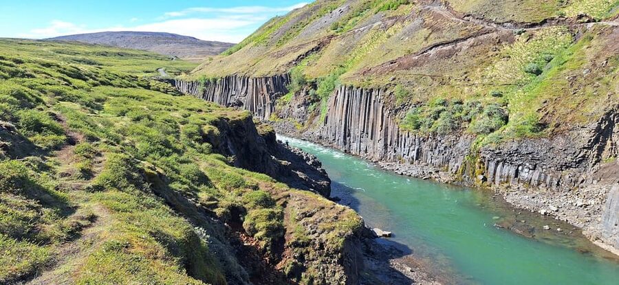 From Seyðisfjörður Port: Stuðlagil Canyon and Reindeer Park - Why Stuðlagil Canyon deserves the long ride