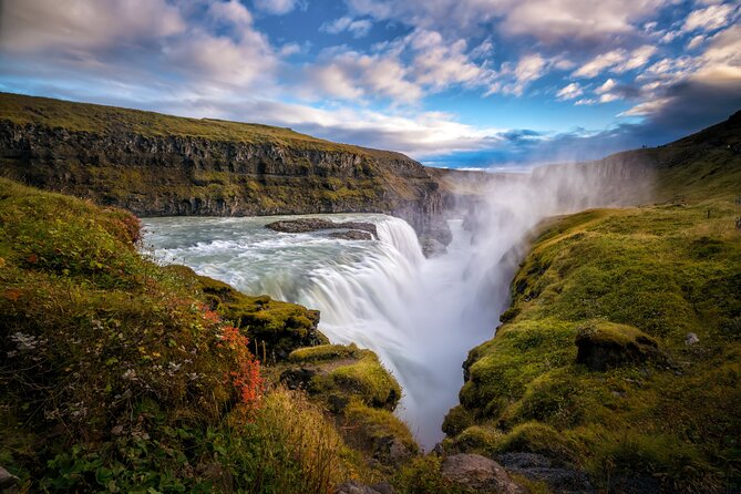 Full-Day Golden Circle Private Tour from Reykjavík - The guide can make or break the day