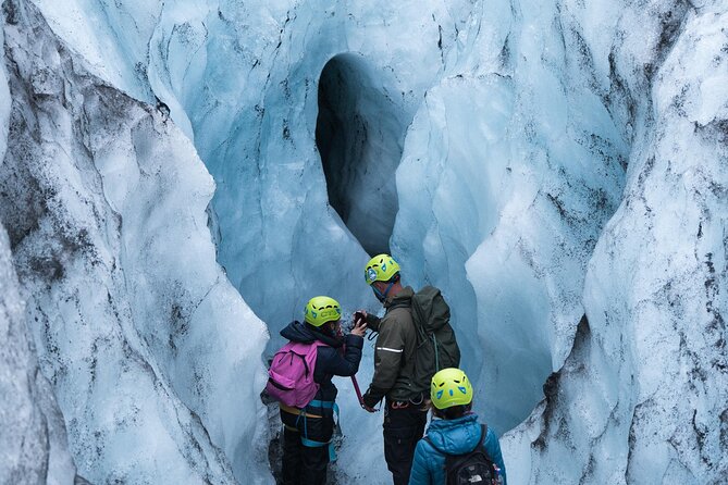 Glacier Hike Experience on Sólheimajökull - Meet on location - Who will get the most from this outing