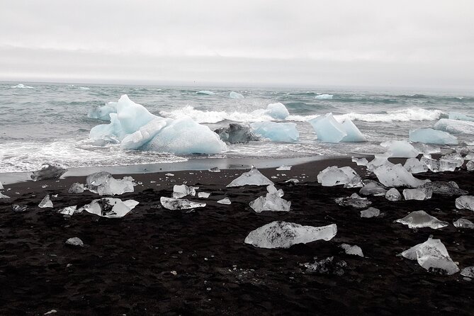 Glacier Lagoon Private Tour with Private Zodiac boat ride on the Iceberg Lagoon - Vik gives the route a useful pause