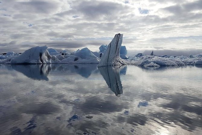Glacier Lagoon & South Coast. Private Day Tour - Why Jökulsárlón makes the long drive worthwhile