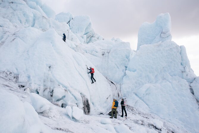 Glacier Xtreme: Vatnajökull Ice Climbing + Hike from Skaftafell - Why the small group improves the day
