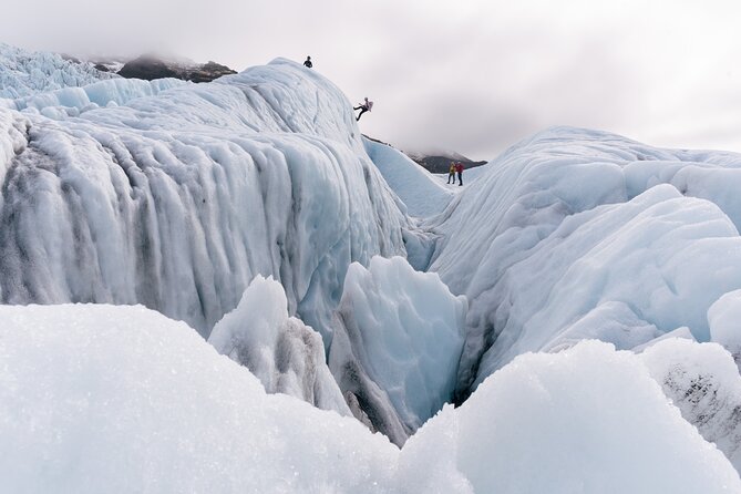 Glacier Xtreme: Vatnajökull Ice Climbing + Hike from Skaftafell - The guides are the safety net