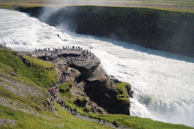 Golden Circle 7 Hours Bus Tour from Reykjavik - The road through Hveragerdi and the Icelandic countryside