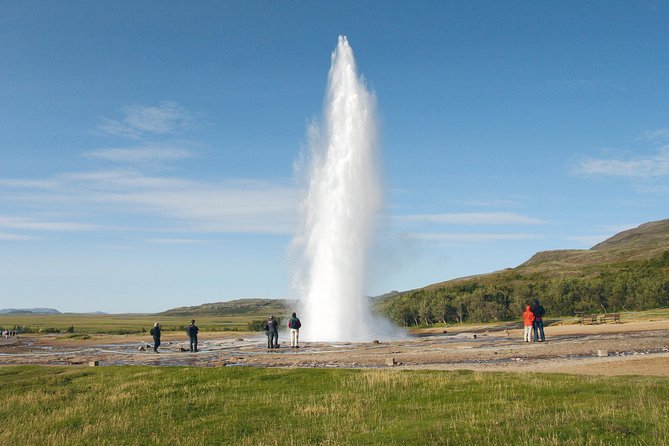 Golden Circle 7 Hours Bus Tour from Reykjavik - Who should book this Golden Circle tour