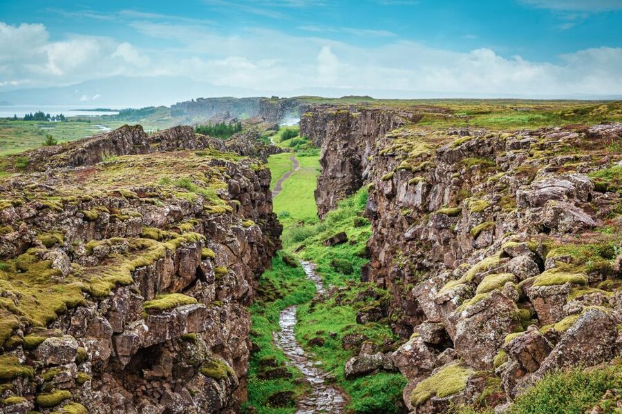 Golden Circle and Kerið Crater Small Group Tour - Why this eight-hour Golden Circle route works